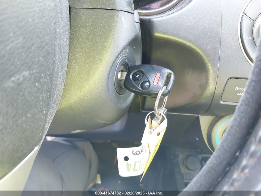 2007 HONDA FIT VIN: JHMGD38637S049641