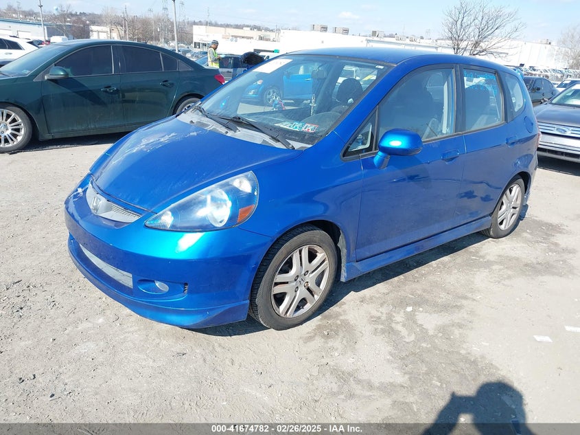 2007 HONDA FIT VIN: JHMGD38637S049641