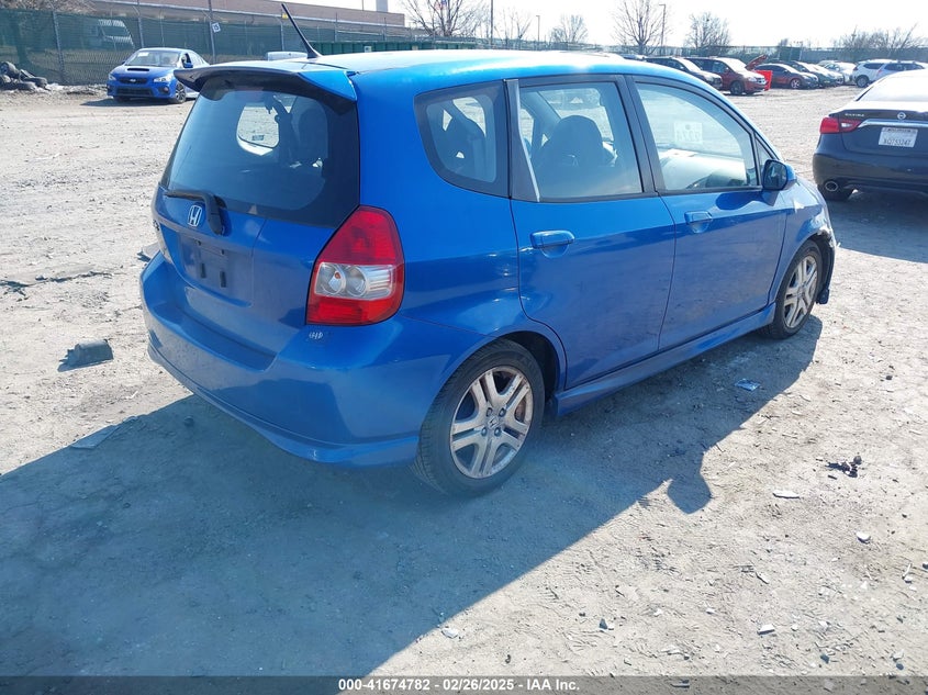 2007 HONDA FIT VIN: JHMGD38637S049641