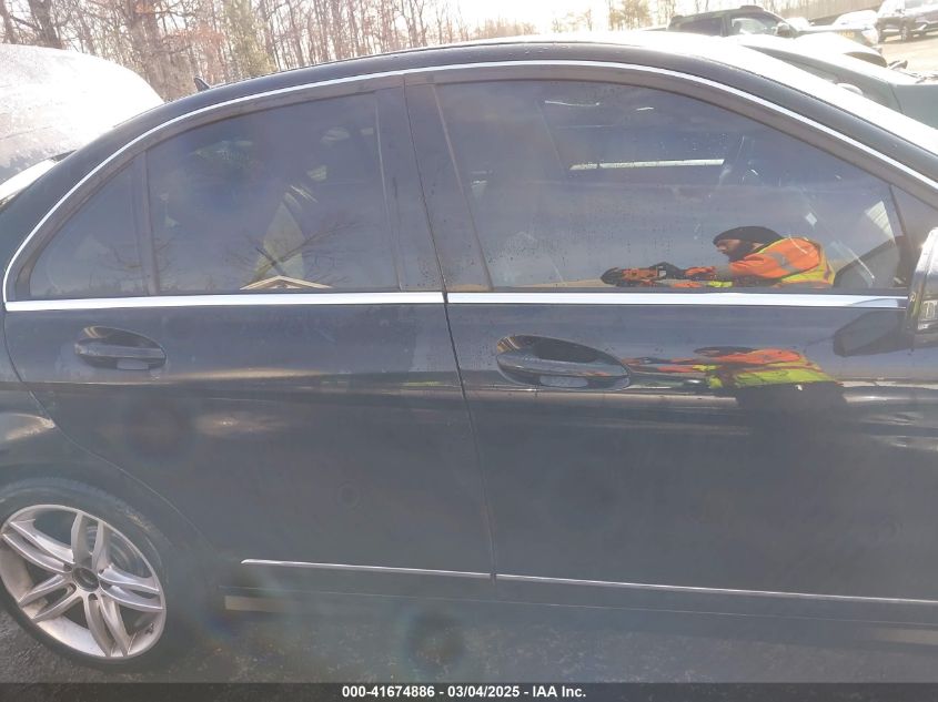 2012 Mercedes-Benz C 300 Luxury 4Matic/Sport 4Matic VIN: WDDGF8BB5CR235493 Lot: 41674886
