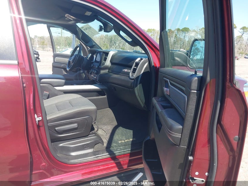 2022 RAM 1500 VIN: 1C6RREBG2NN329109
