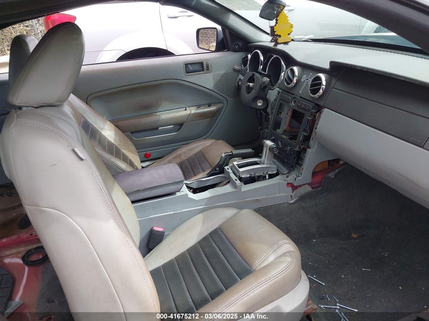 2007 FORD MUSTANG VIN: 1ZVFT84N875245337