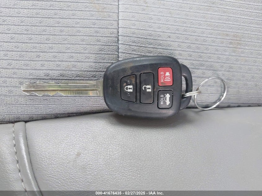 2016 TOYOTA CAMRY VIN: 4T1BF1FK2GU552796