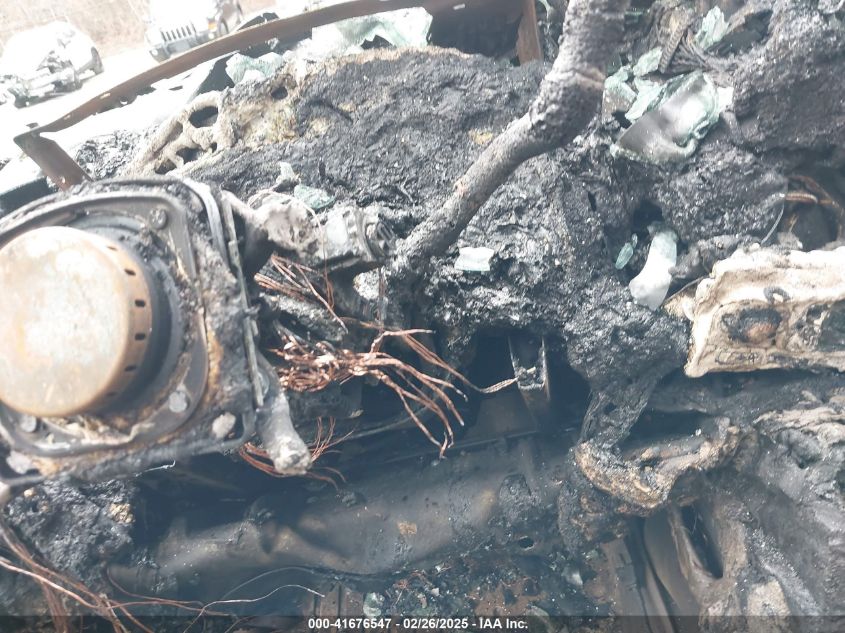 2004 Chevrolet Avalanche 1500 VIN: 3GNEK12T74G342938 Lot: 41676547