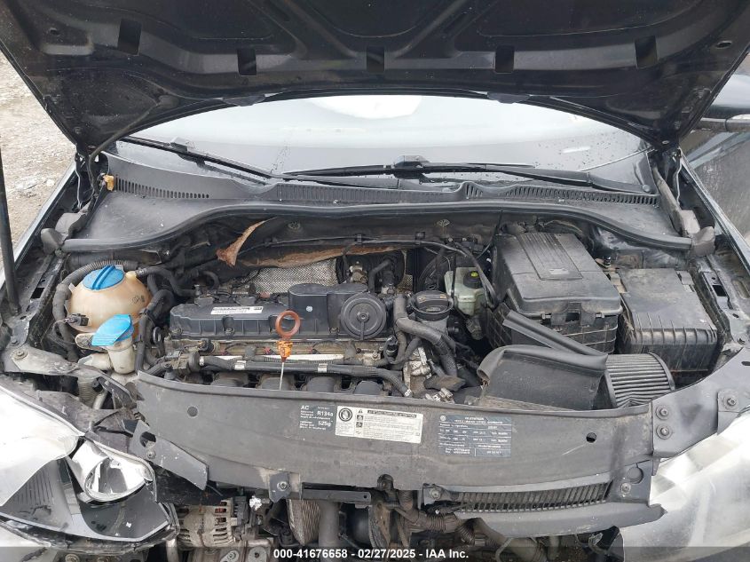 2010 Volkswagen Golf 2-Door VIN: WVWAB7AJ7AW306139 Lot: 41676658