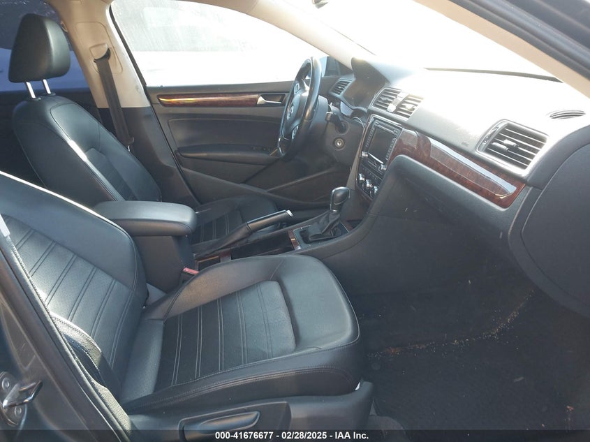 2012 VOLKSWAGEN PASSAT VIN: 1VWCP7A3XCC022730