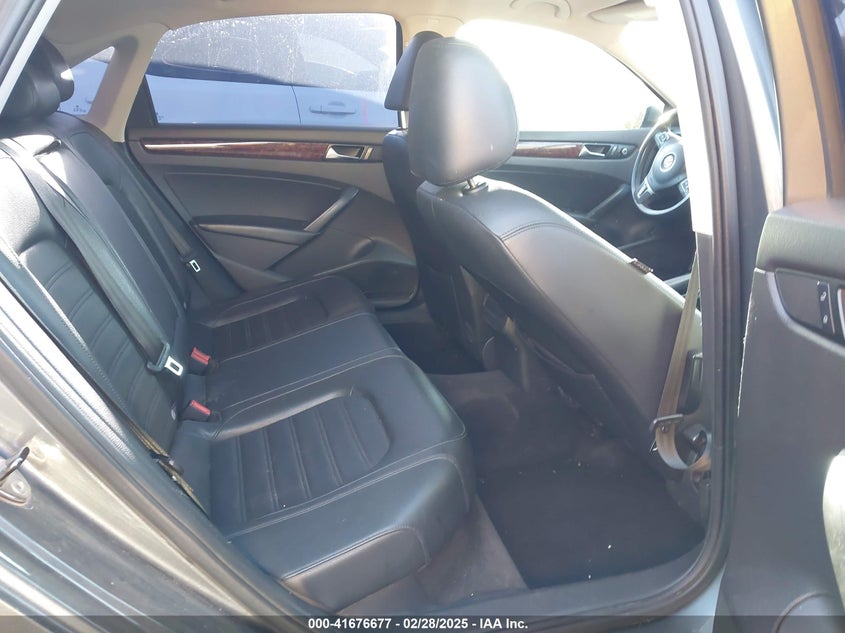 2012 VOLKSWAGEN PASSAT VIN: 1VWCP7A3XCC022730