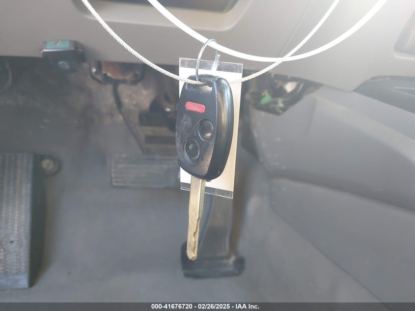 2011 HONDA CIVIC VIN: 2HGFA1F58BH543869