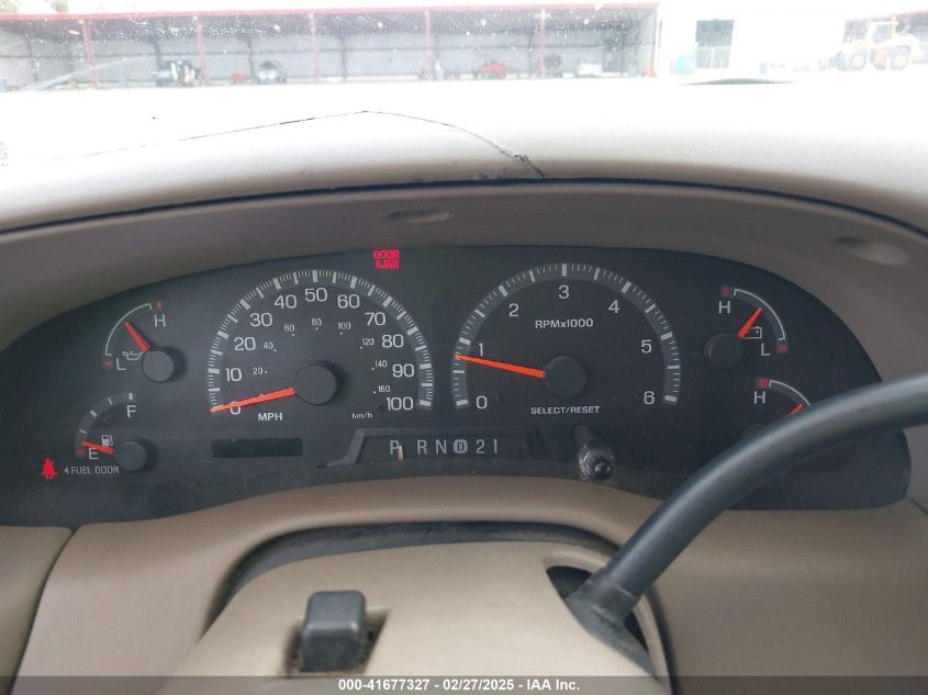 2000 Ford Expedition Eddie Bauer VIN: 1FMPU18L0YLA11772 Lot: 41677327