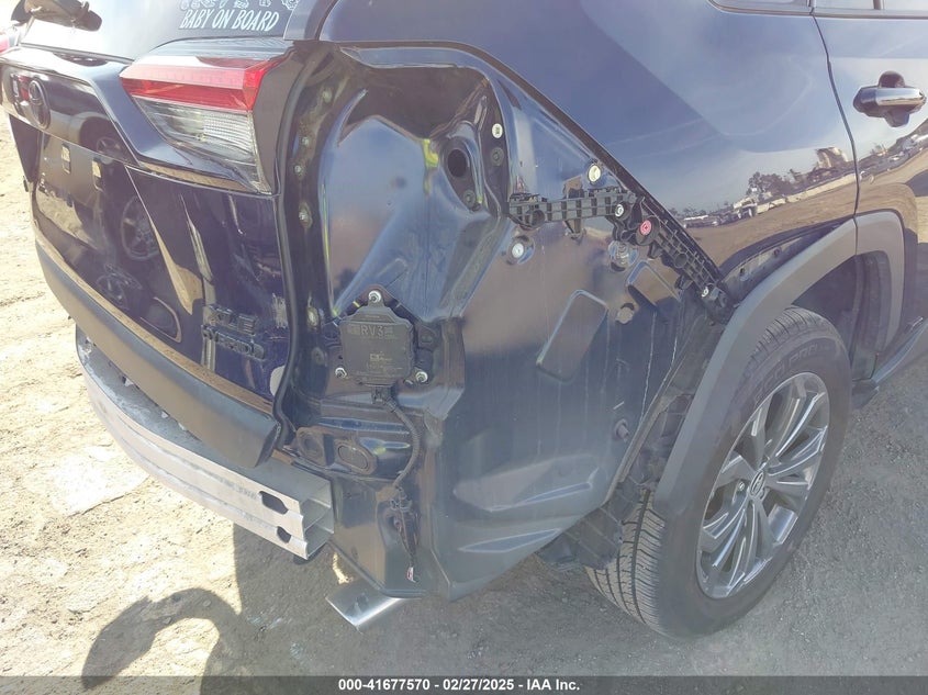 2022 TOYOTA RAV4 HYBRID XLE PREMIUM - JTMB6RFV0NJ018370