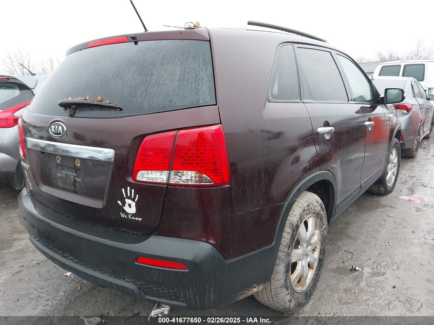 2012 KIA SORENTO VIN: 5XYKT3A67CG247096