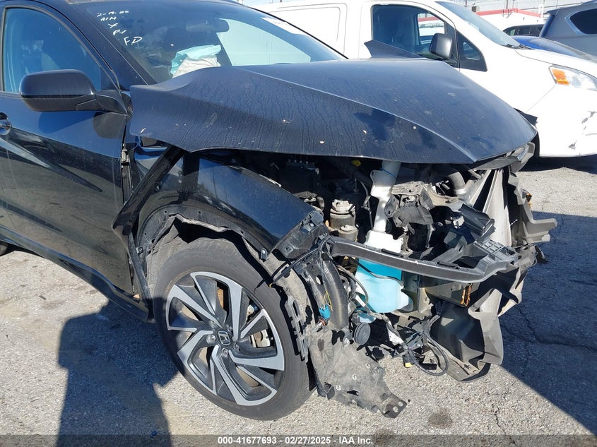 2019 HONDA HR-V VIN: 3CZRU5H19KM726178