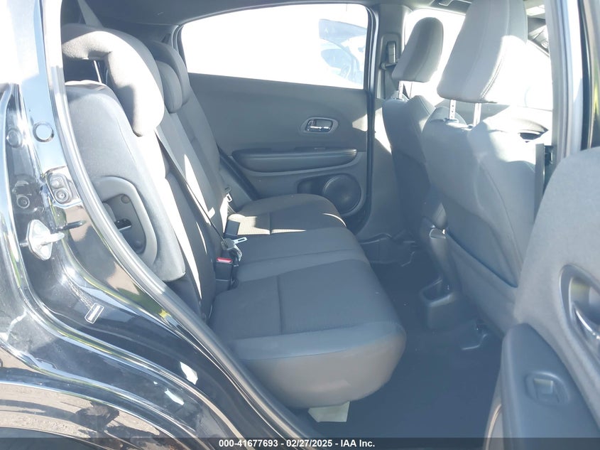 2019 HONDA HR-V VIN: 3CZRU5H19KM726178