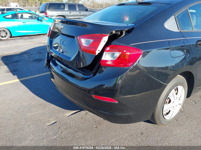 2017 CHEVROLET CRUZE VIN: 1G1BC5SMXH7188454
