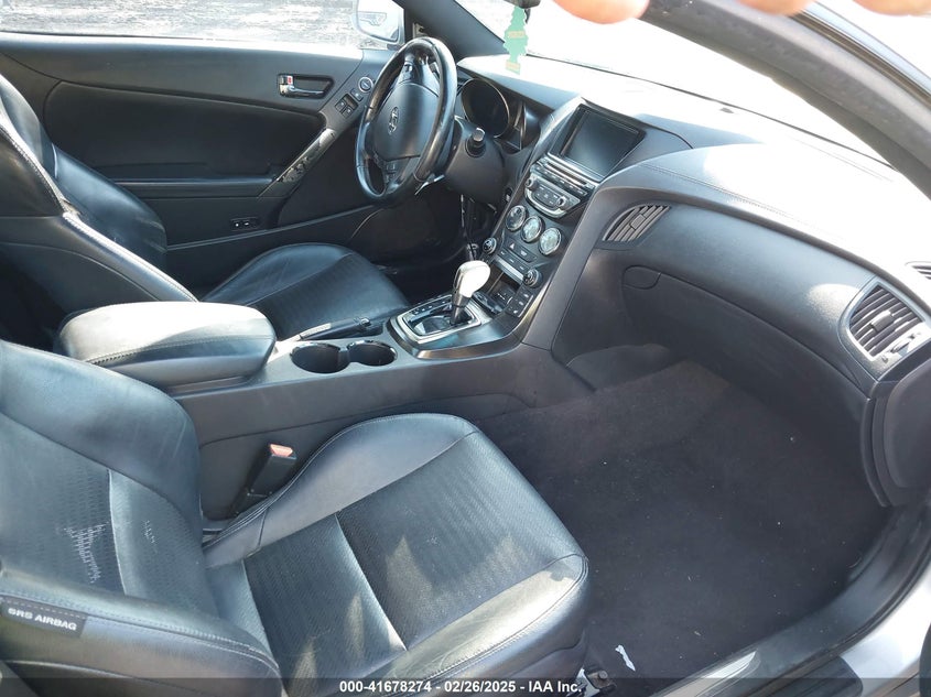 2013 HYUNDAI GENESIS VIN: KMHHU6KJ9DU106263