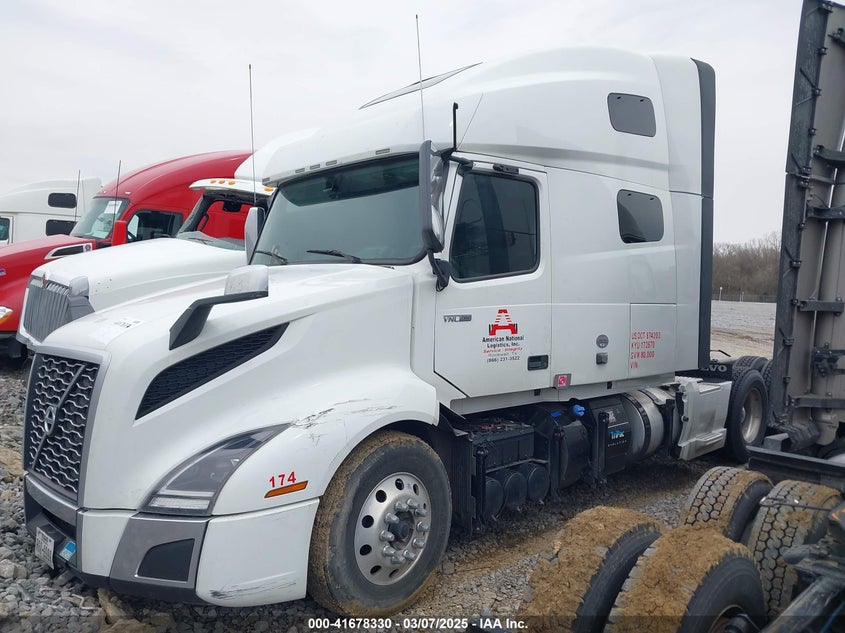 2023 VOLVO VNL  (VIN: 4V4NC9EH7PN607868)