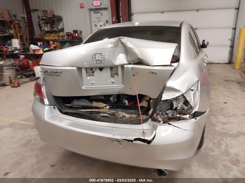 2010 HONDA ACCORD VIN: 1HGCP3F87AA001361