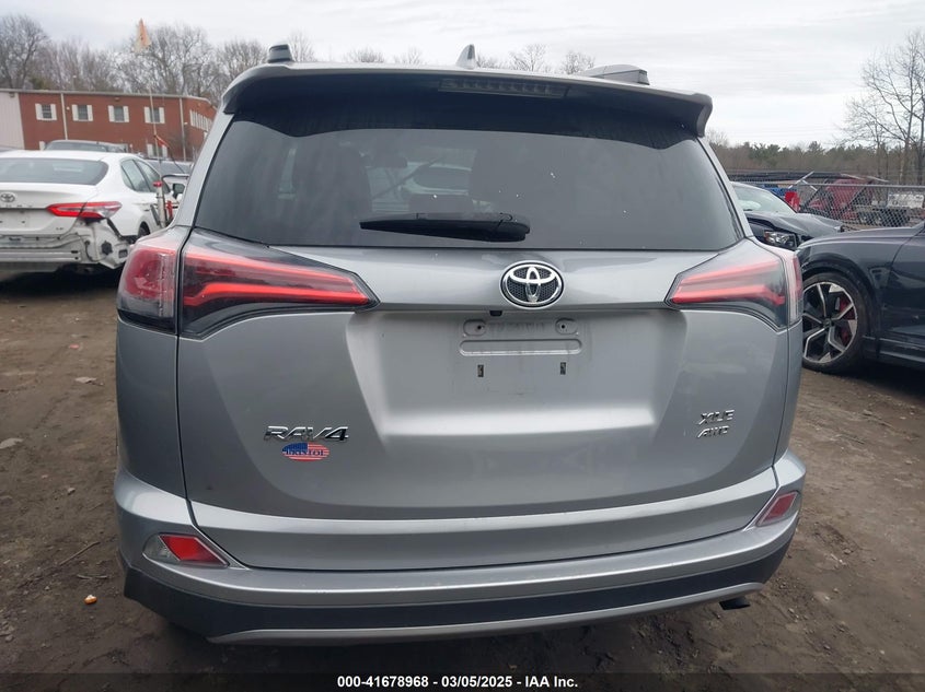 2017 TOYOTA RAV4 XLE - 2T3RFREV8HW647462