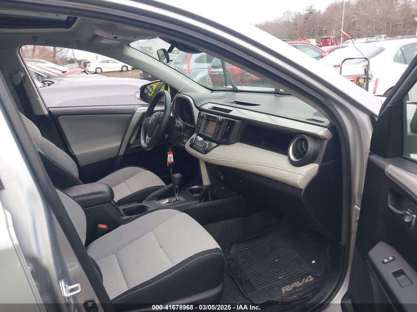 2017 TOYOTA RAV4 XLE - 2T3RFREV8HW647462