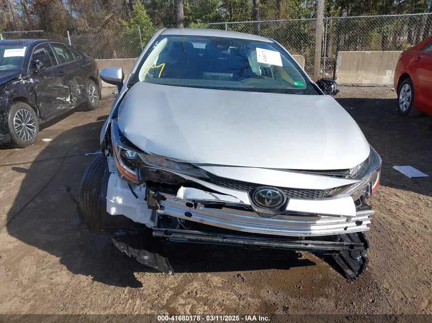 2022 TOYOTA COROLLA LE - JTDVPMAEXN3004033