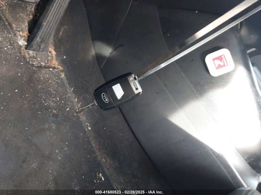 2016 KIA SOUL VIN: KNDJP3A52G7276130