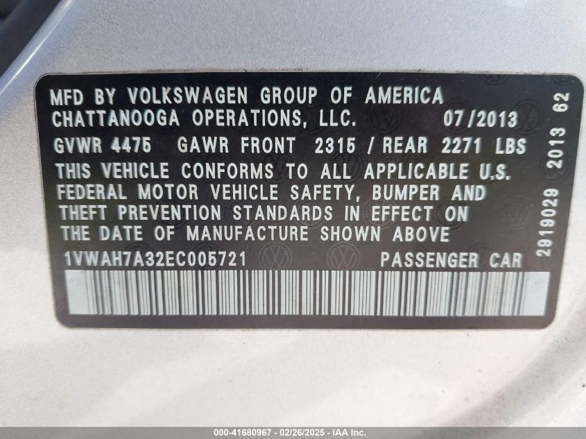 2014 Volkswagen Passat 2.5L Wolfsburg Edition VIN: 1VWAH7A32EC005721 Lot: 41680967