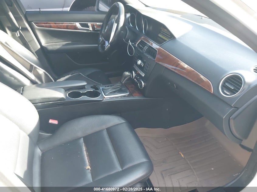 2012 MERCEDES-BENZ C 300 VIN: WDDGF8BB6CR239035