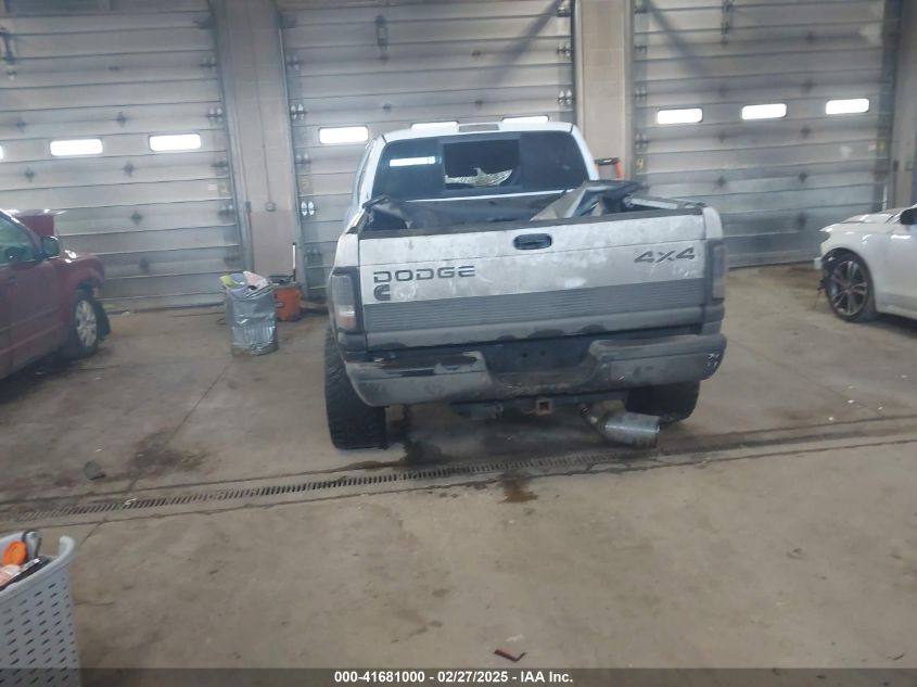 1999 Dodge Ram 2500 St VIN: 1B7KF2362XJ564305 Lot: 41681000