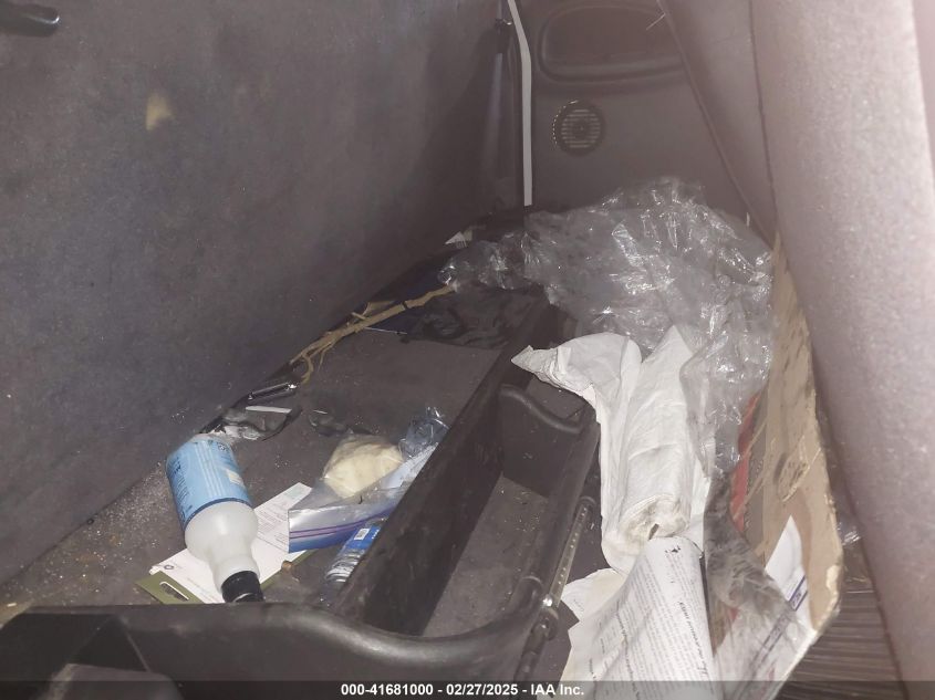 1999 Dodge Ram 2500 St VIN: 1B7KF2362XJ564305 Lot: 41681000