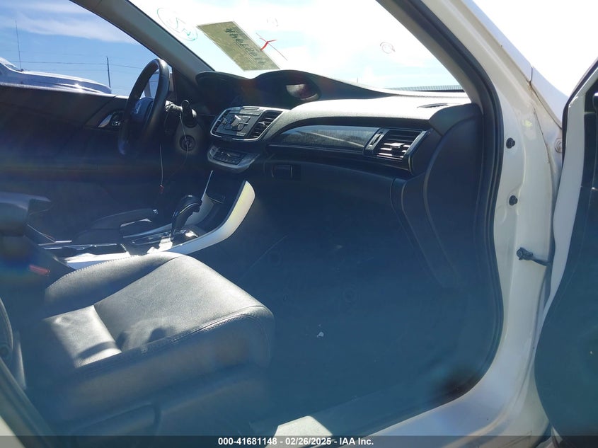 2014 HONDA ACCORD VIN: 1HGCR2F5XEA299260