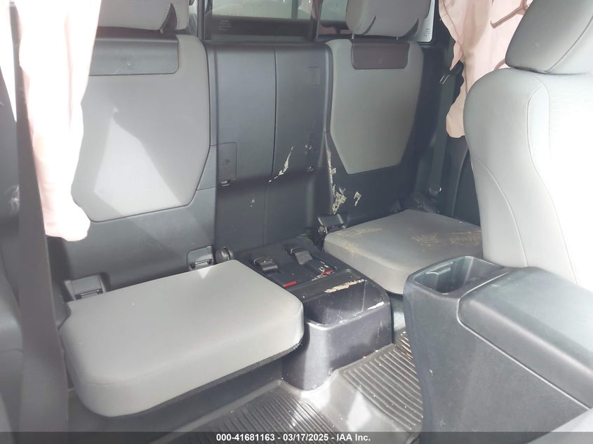 2019 TOYOTA TACOMA VIN: 5TFSZ5AN9KX198805