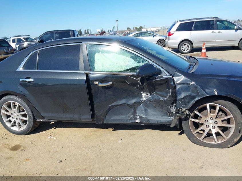 2011 CHEVROLET MALIBU VIN: 1G1ZE5E78BF392469