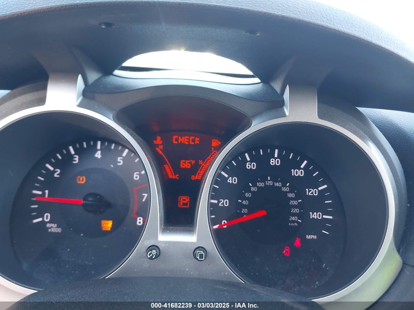 2014 NISSAN JUKE SV - JN8AF5MR1ET453644