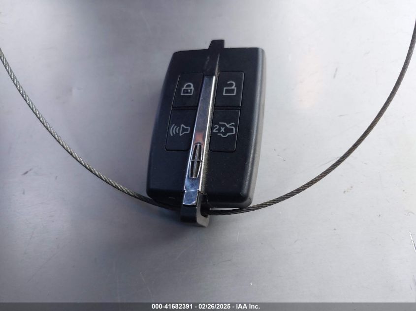 2012 Lincoln Mks VIN: 1LNHL9DR2CG800359 Lot: 41682391