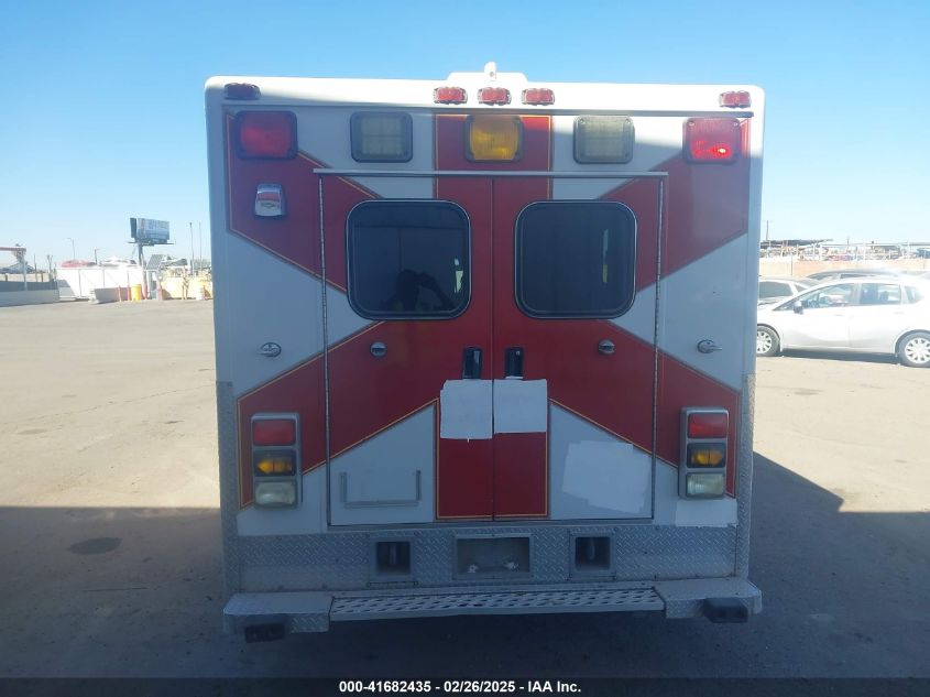 2006 Ford E-350 Cutaway VIN: 1FDWE35PX6HA75393 Lot: 41682435