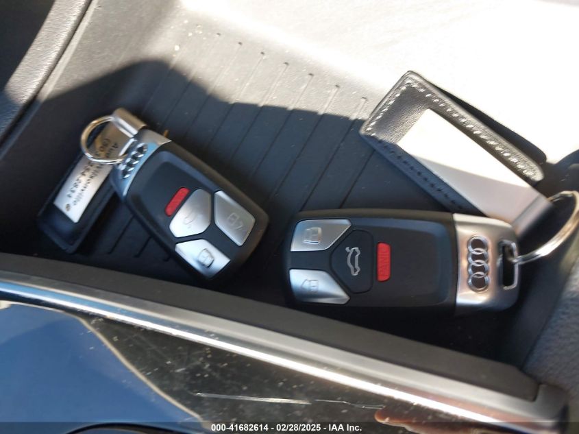 2017 Audi Q7 3.0T Premium VIN: WA1LAAF7XHD038760 Lot: 41682614