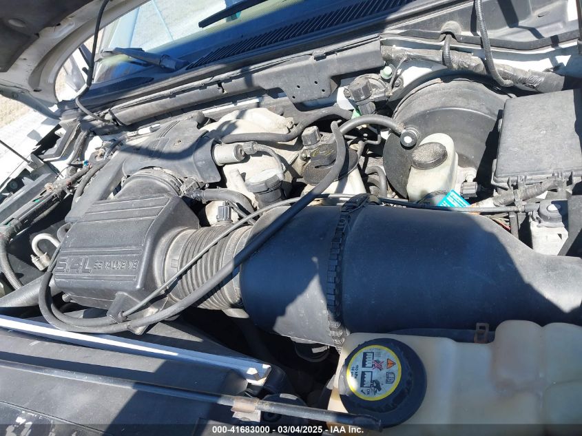 2002 Lincoln Navigator VIN: 5LMFU28R02LJ12675 Lot: 41683000