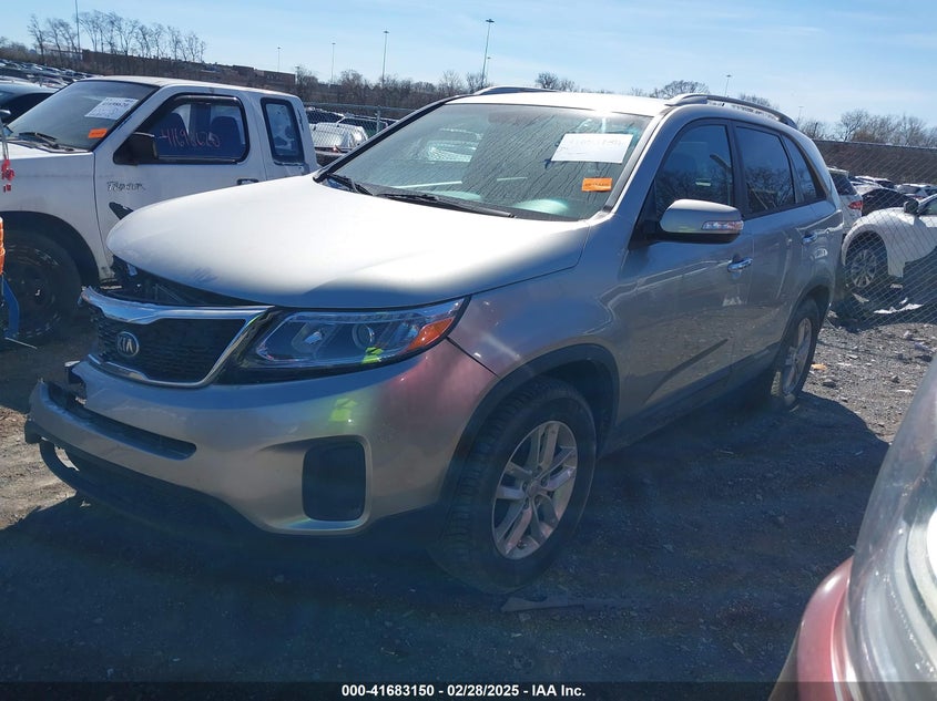 2015 KIA SORENTO VIN: 5XYKT4A7XFG641548