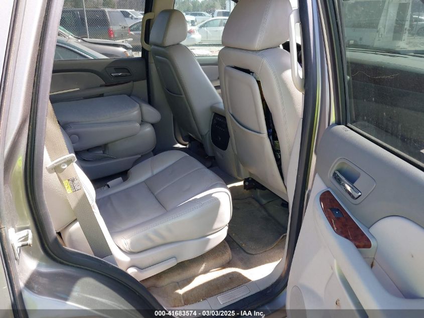 2007 Chevrolet Tahoe Ltz VIN: 1GNFK13047R152253 Lot: 41683574