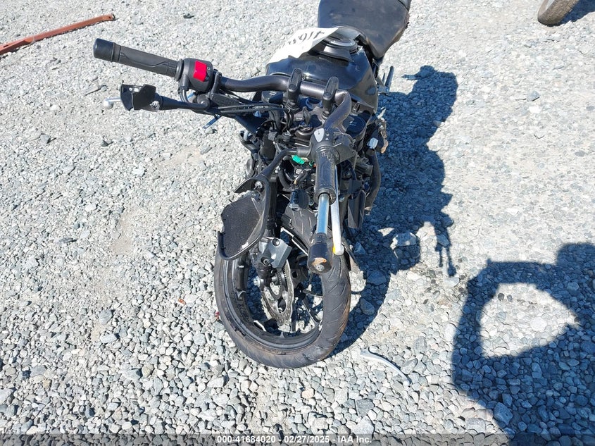 2024 HONDA CBF300 NA - MLHNC5558R5400710