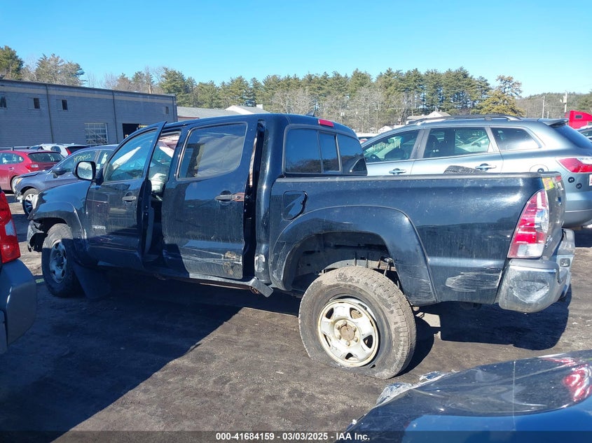2015 TOYOTA TACOMA VIN: 5TFLU4EN4FX136841