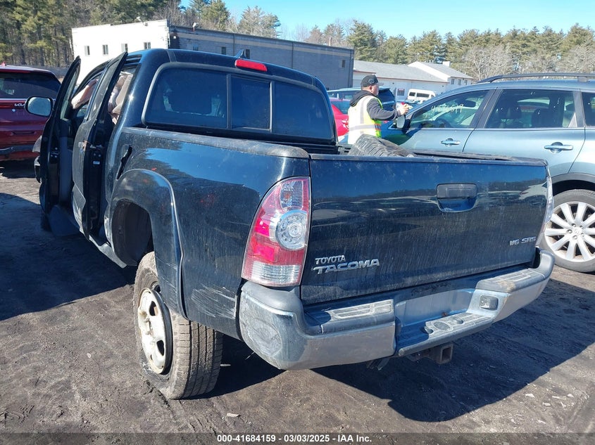 2015 TOYOTA TACOMA VIN: 5TFLU4EN4FX136841