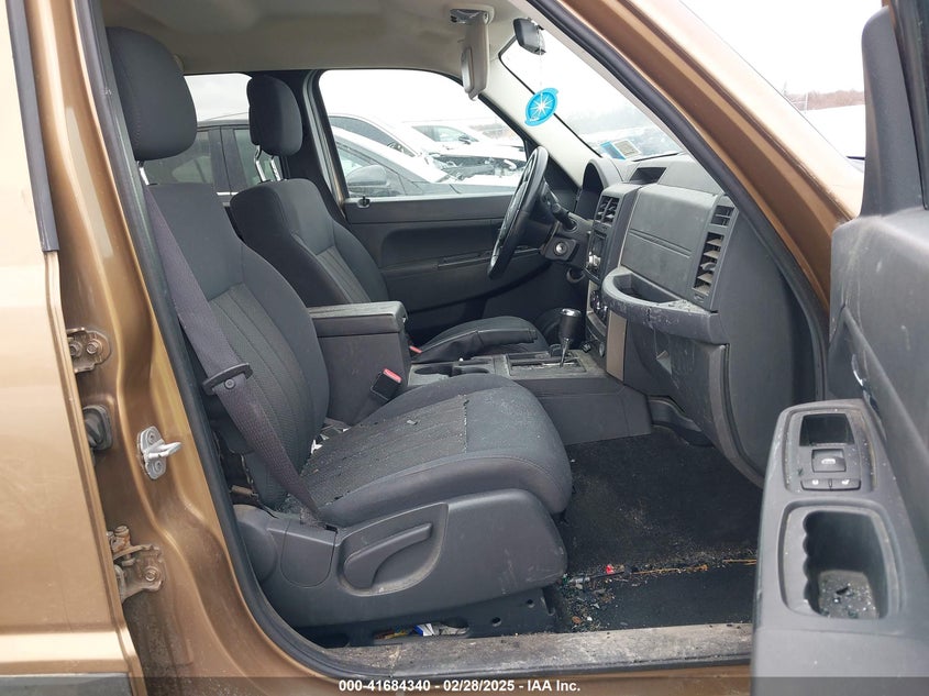 2012 JEEP LIBERTY VIN: 1C4PJMAK6CW136508