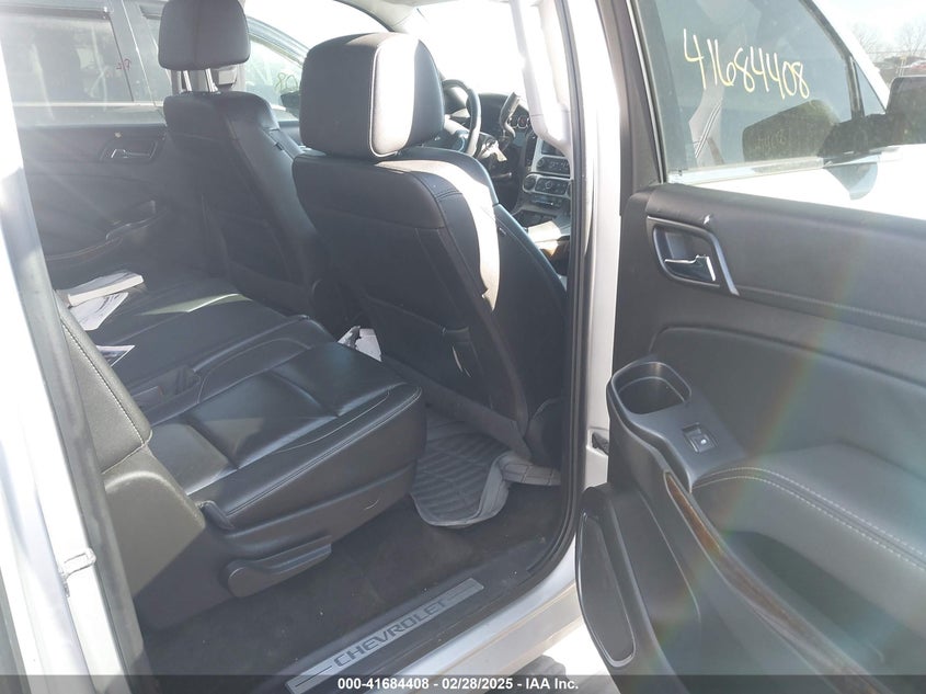 2017 CHEVROLET SUBURBAN VIN: 1GNSKHKC3HR162406