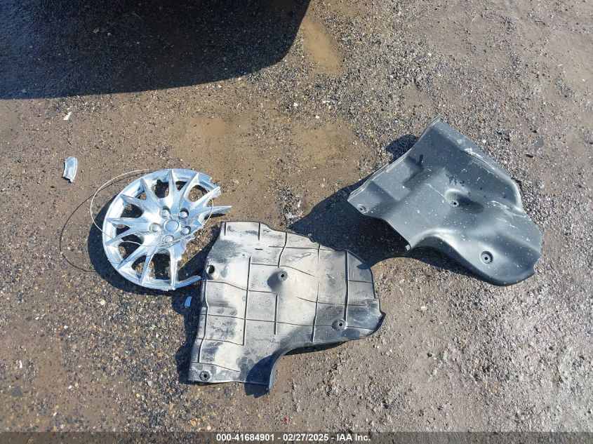 1999 Toyota Camry Le VIN: 4T1BG22K8XU463050 Lot: 41684901