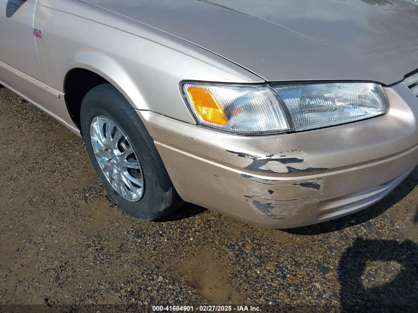 1999 Toyota Camry Le VIN: 4T1BG22K8XU463050 Lot: 41684901