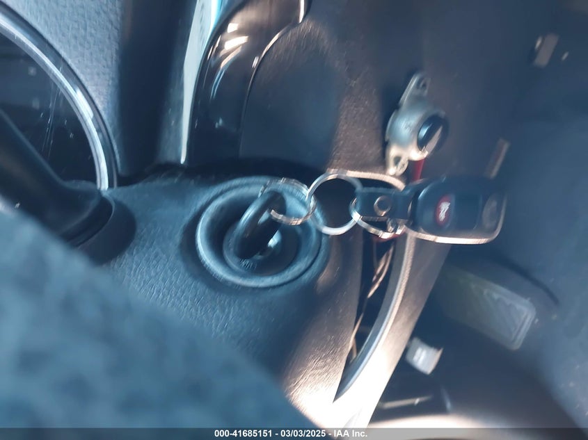 2011 Kia Sorento Lx VIN: 5XYKT3A10BG124386 Lot: 41685151