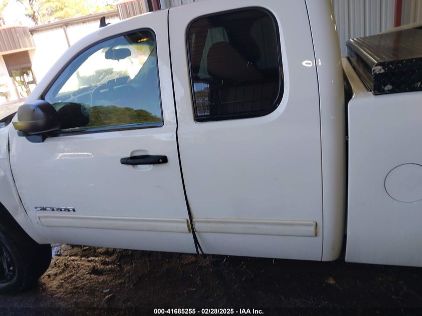 2009 GMC SIERRA 1500 VIN: 1GTEK29J19Z289356