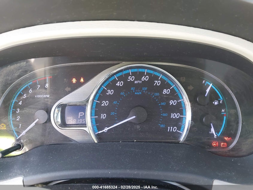 2011 TOYOTA SIENNA VIN: 5TDYK3DC2BS153417