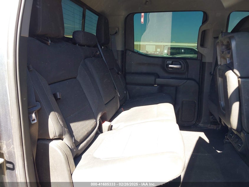 2019 CHEVROLET SILVERADO 1500 VIN: 3GCUYDED8KG263719